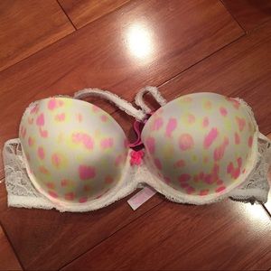 Victoria’s Secret Pink Convertible Push Up Bra